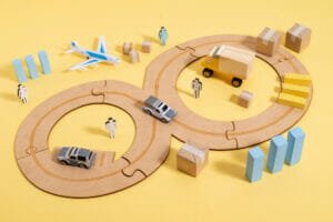small working model of supply chain - navigating supply chain challenges in heavy equipment moving
