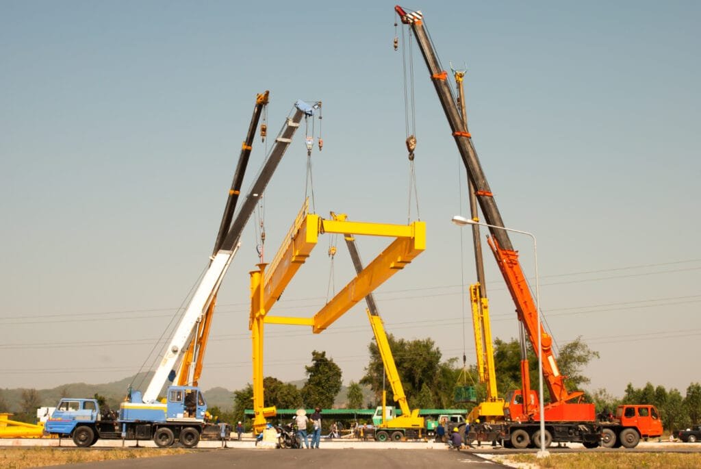 The Role of Hoisting and Rigging Specialists in Heavy Lifting