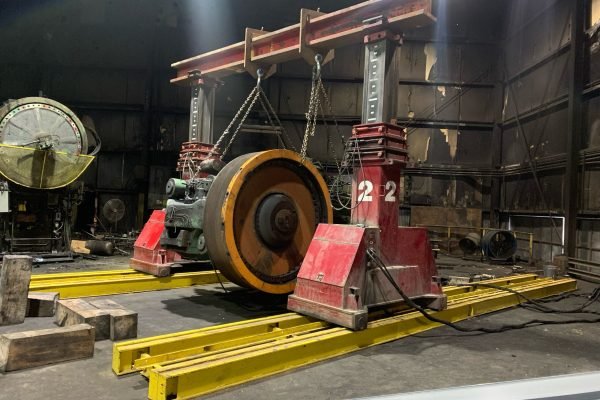 Gantry Cranes for Heavy Machinery Lifting
