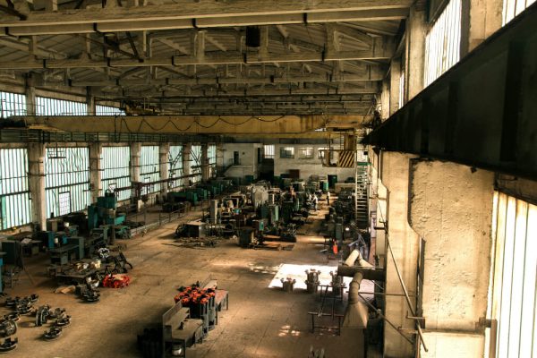 Heavy Equipment Warehouse - Finding the Right Warehousing Service for Heavy Equipment
